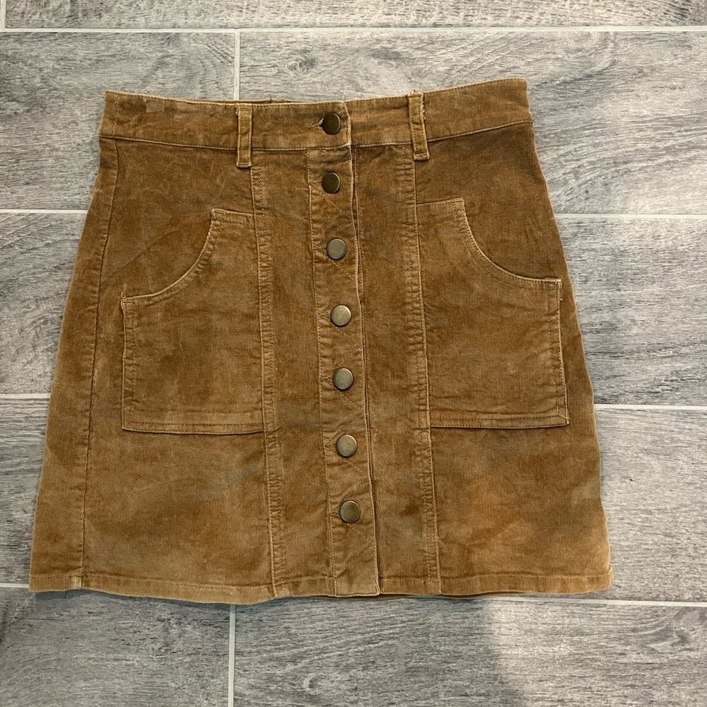 Size 4 corduroy button up skirt